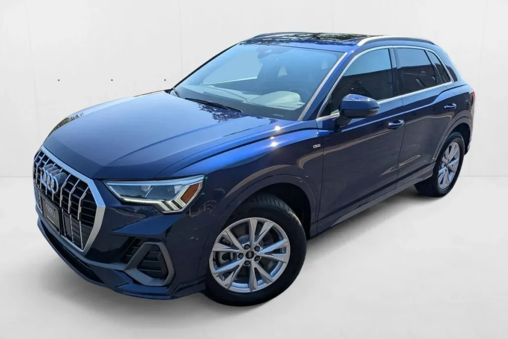 2025 Audi Q3 S line Premium photo 1