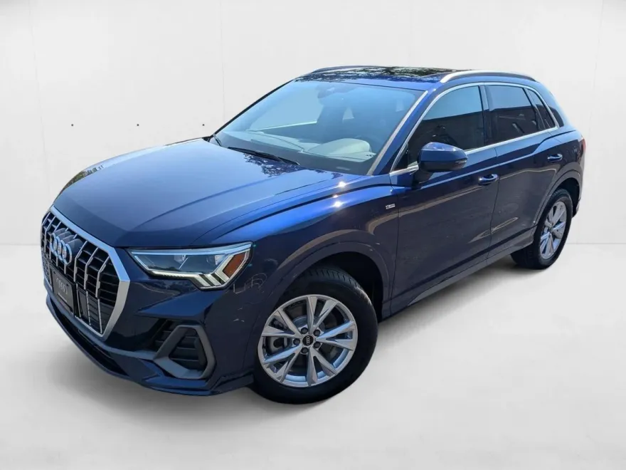 2025 Audi Q3 S line Premium photo 1
