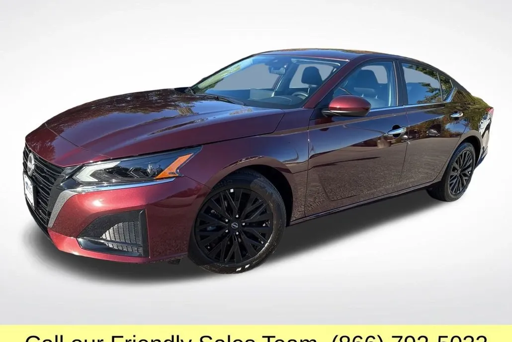 2025 Nissan Altima 2.5 SV photo 1