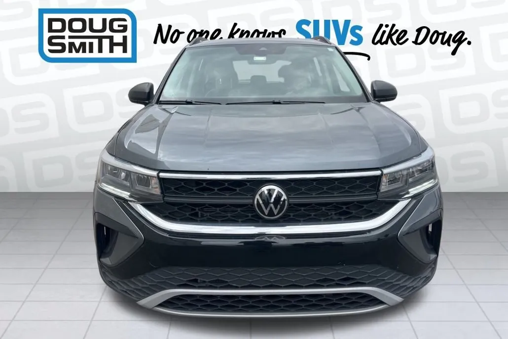 2023 Volkswagen Taos S photo 1