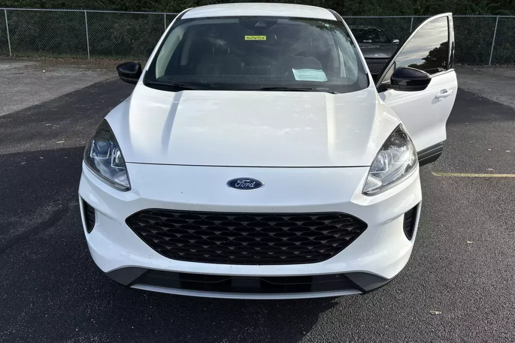 2020 Ford Escape SE Sport Hybrid photo 1