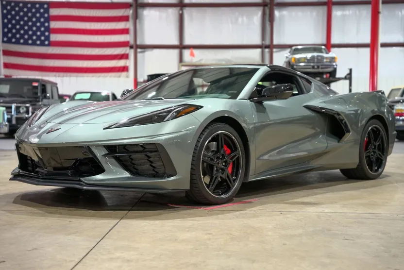 2024 Chevrolet Corvette 2LT Z51 photo 1