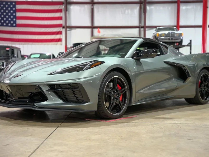 2024 Chevrolet Corvette 2LT Z51 photo 1
