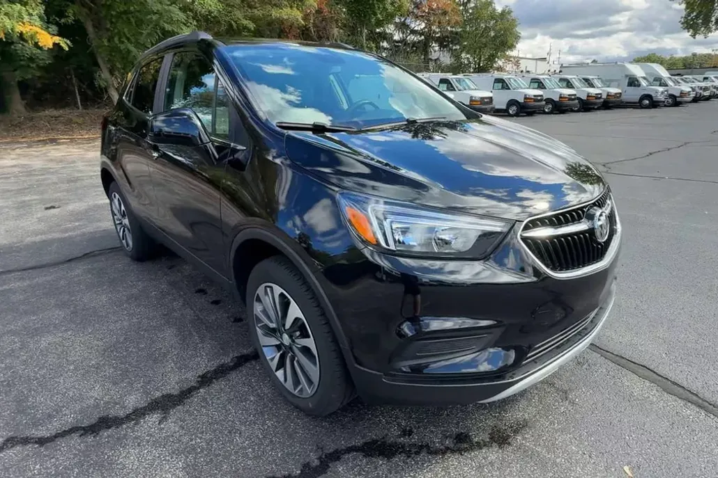 2022 Buick Encore Preferred photo 1