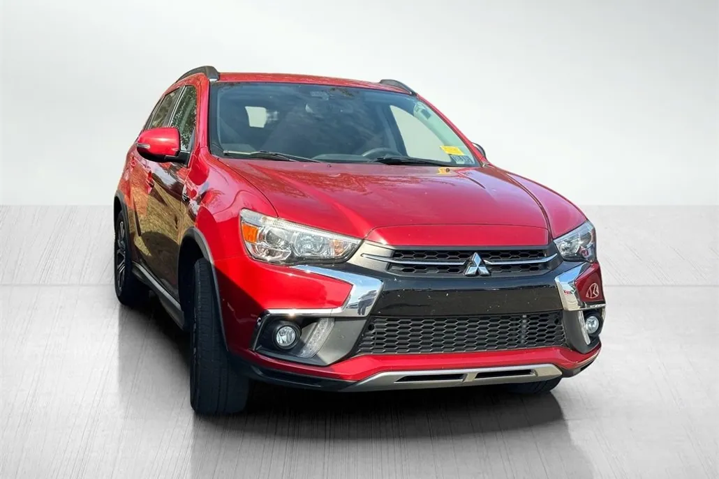 2019 Mitsubishi Outlander Sport GT photo 1