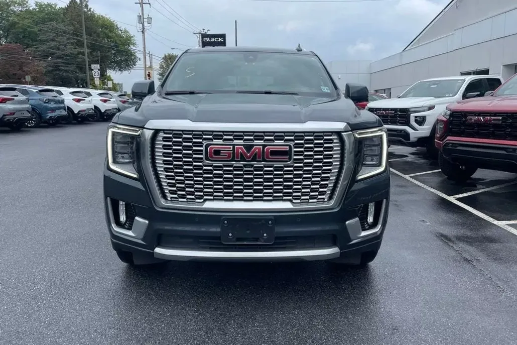 2021 Gmc Yukon XL Denali photo 1