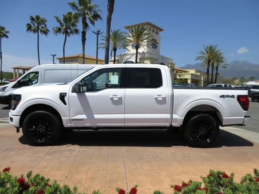 2025 Ford F-150 XLT photo 1