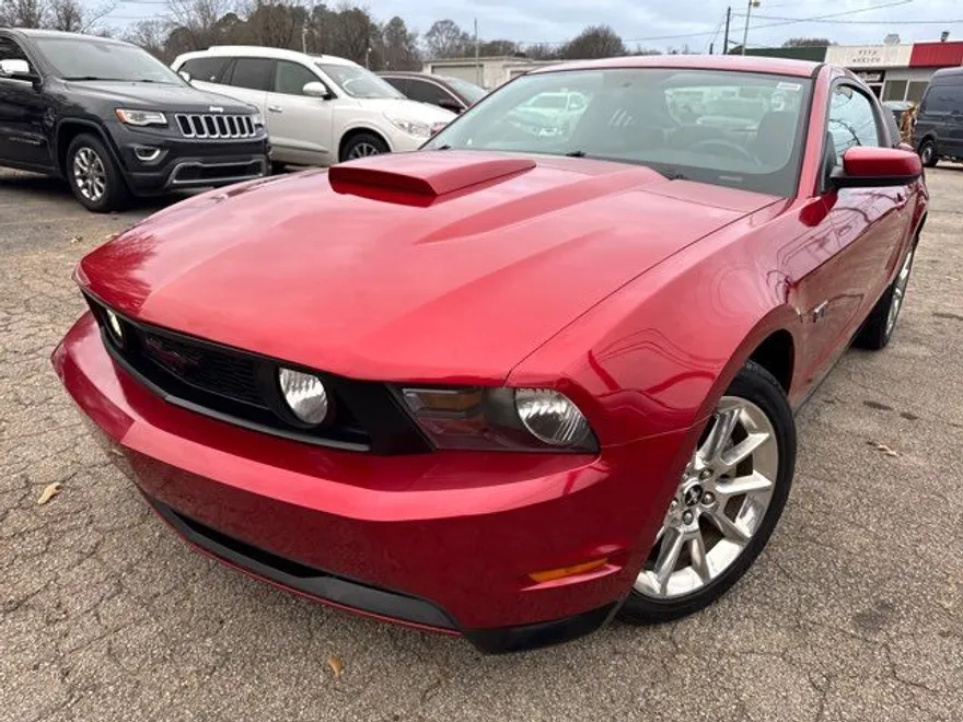 2010 Ford Mustang GT Premium photo 1