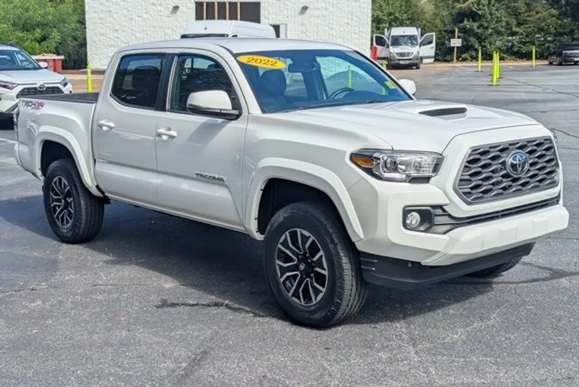 2022 Toyota Tacoma TRD Sport V6 photo 1