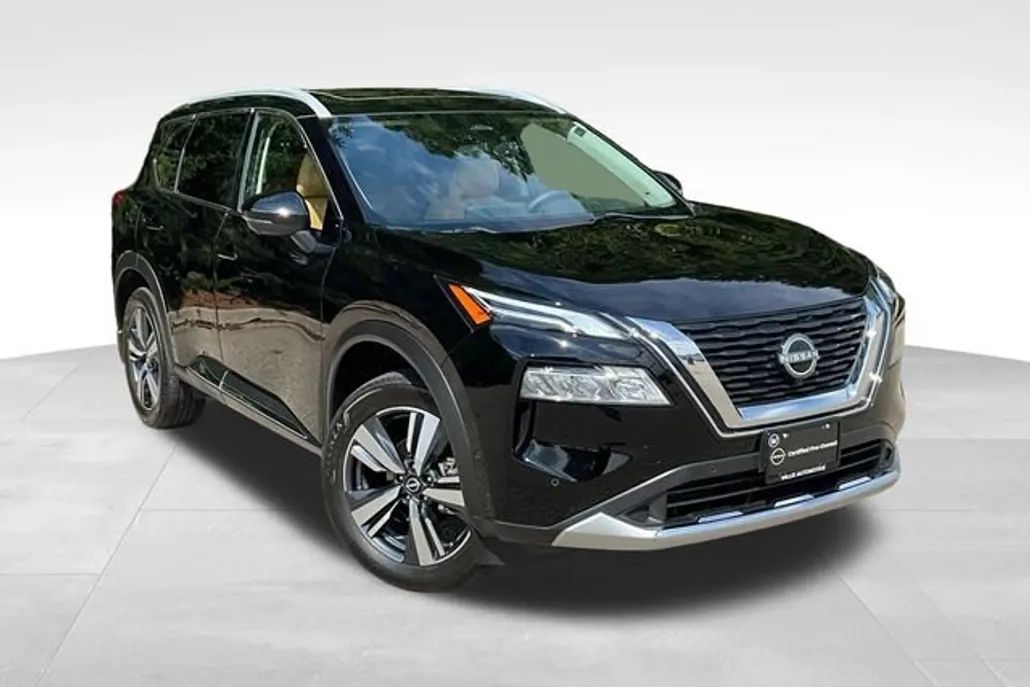 2023 Nissan Rogue Platinum photo 1