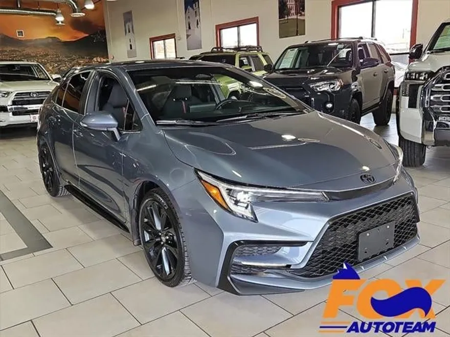 2024 Toyota Corolla SE photo 1