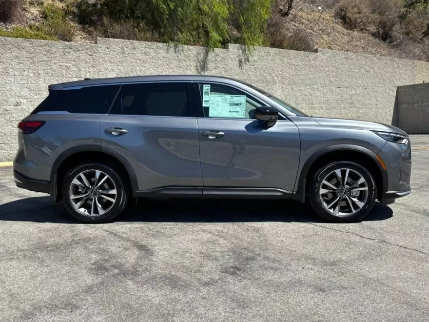 2026 Infiniti QX60 Pure photo 1