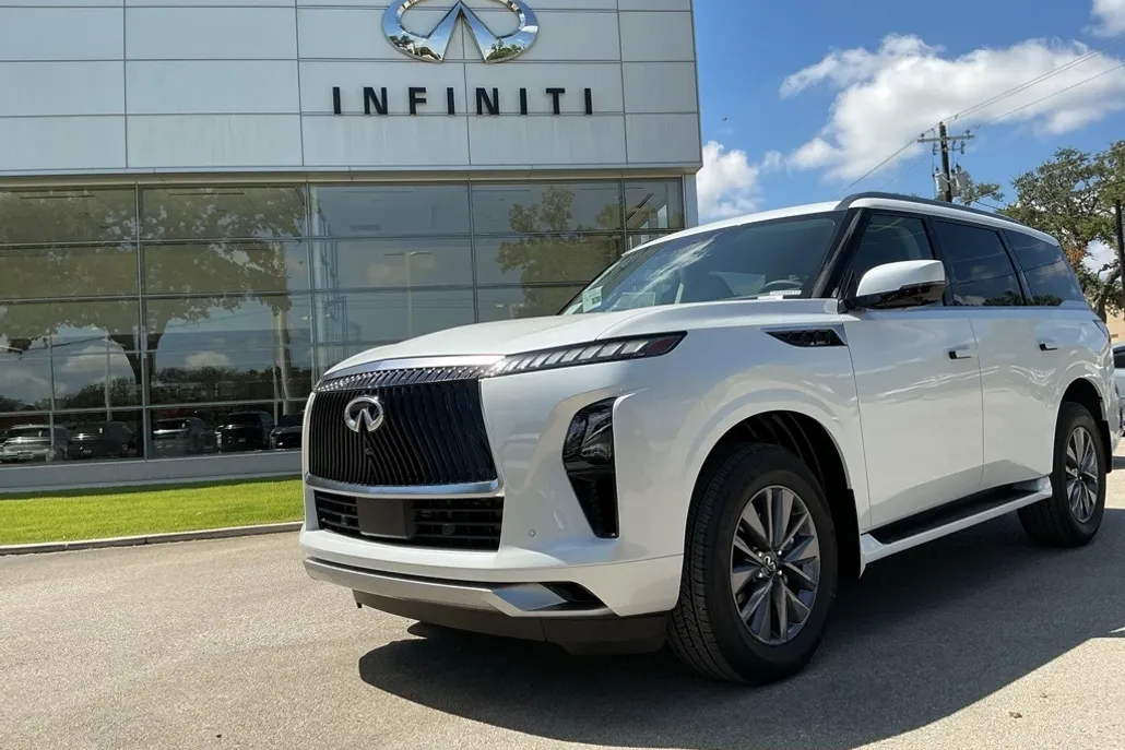 2026 Infiniti QX80 Pure photo 1