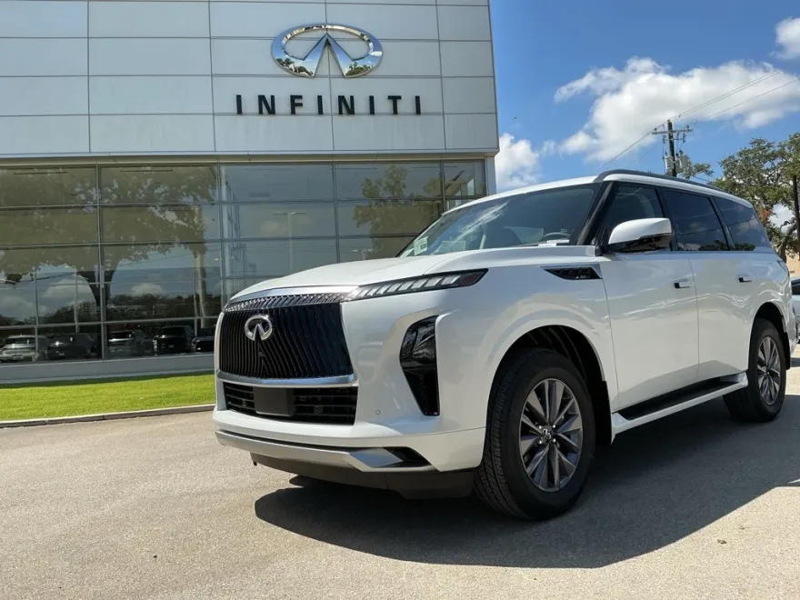 2026 Infiniti QX80 Pure photo 1