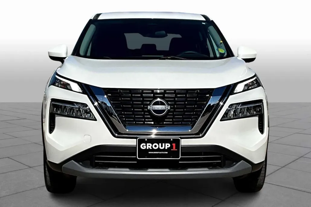 2023 Nissan Rogue SV photo 1