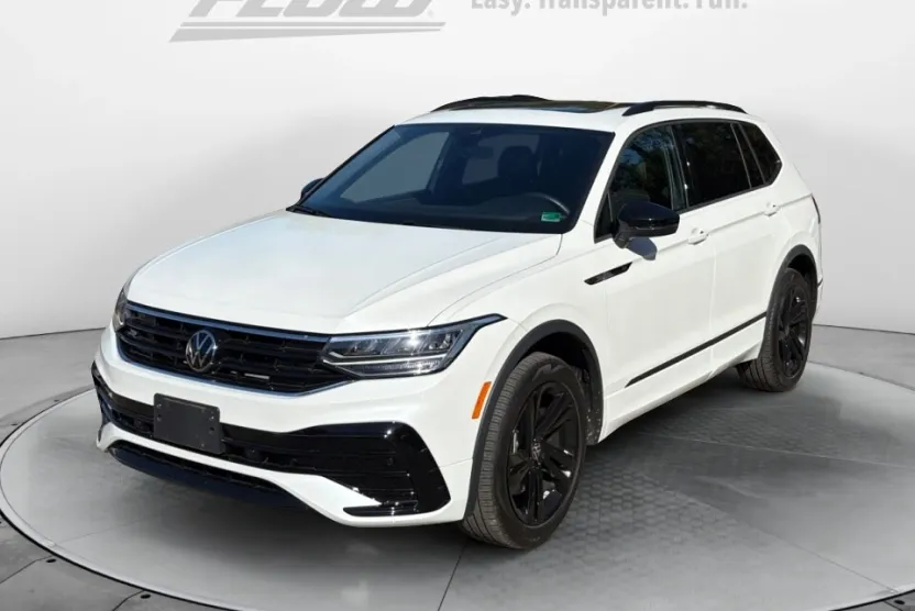 2023 Volkswagen Tiguan SE R-Line Black photo 1
