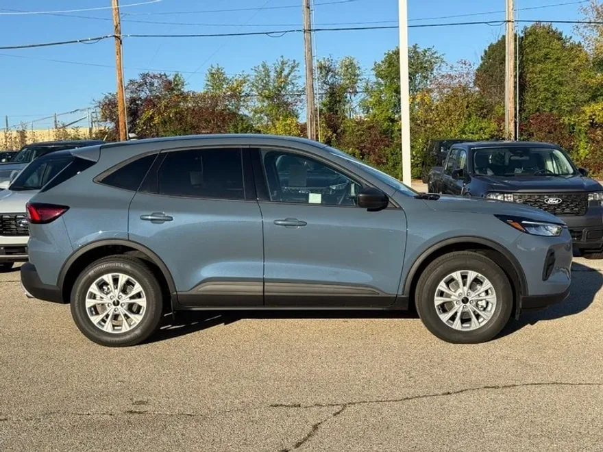2026 Ford Escape Active photo 1