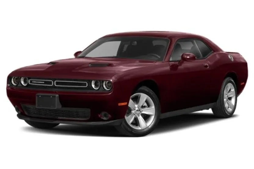 2022 Dodge Challenger SXT photo 1
