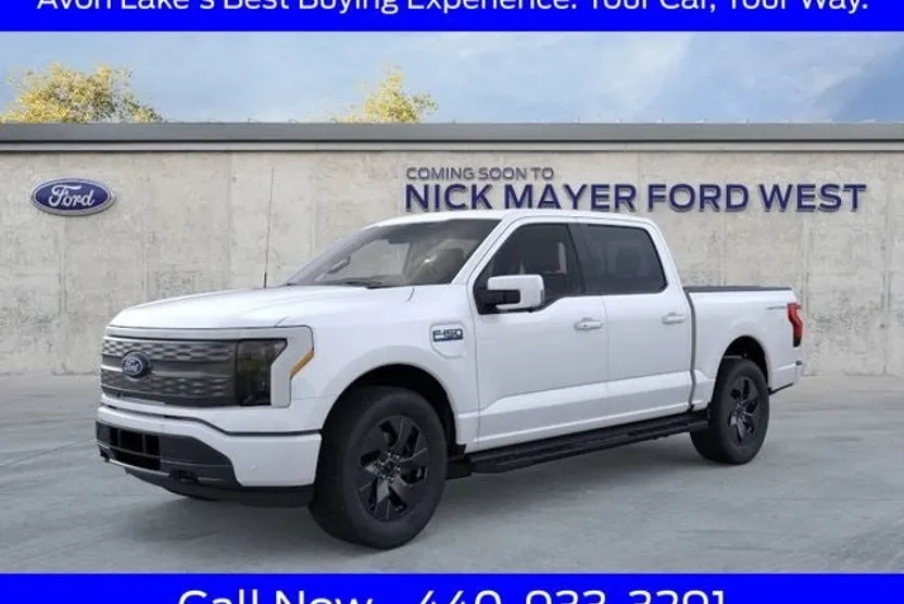 2025 Ford F-150 Lightning Lariat photo 1