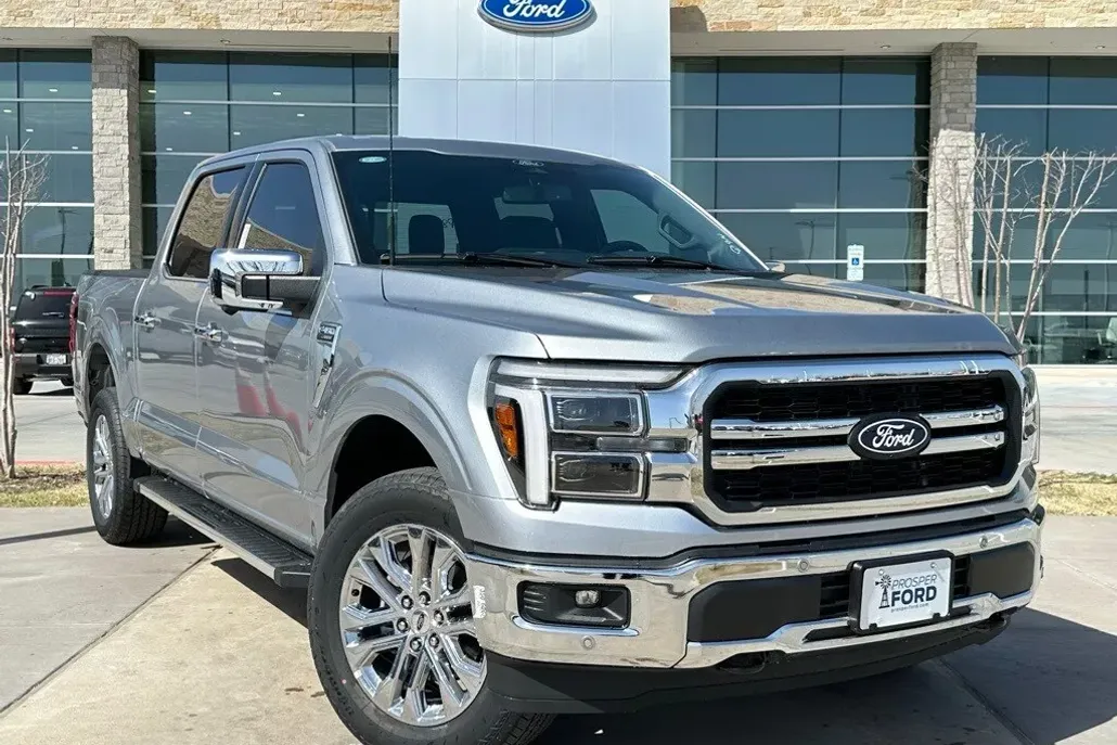 2025 Ford F-150 Lariat photo 1