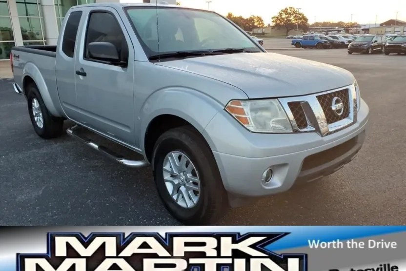 2014 Nissan Frontier SV photo 1