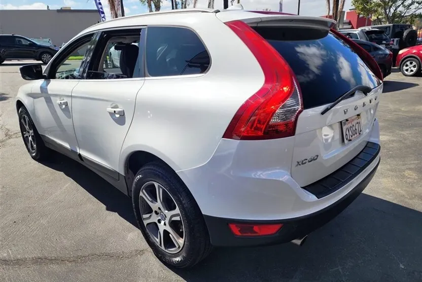 2013 Volvo XC60 T6 photo 1