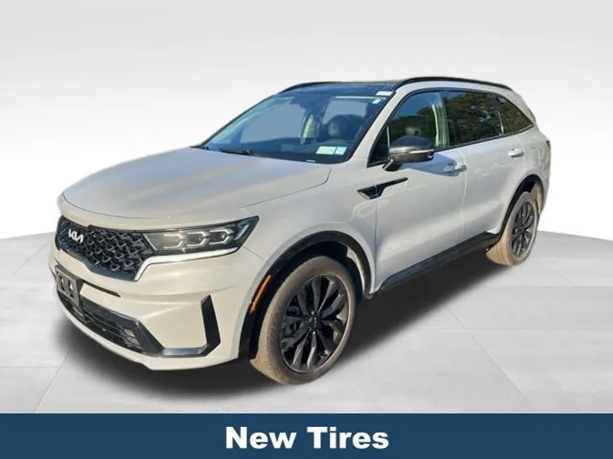 2022 Kia Sorento SX photo 1