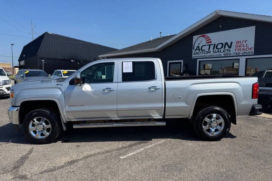2017 Gmc Sierra SLT photo 1