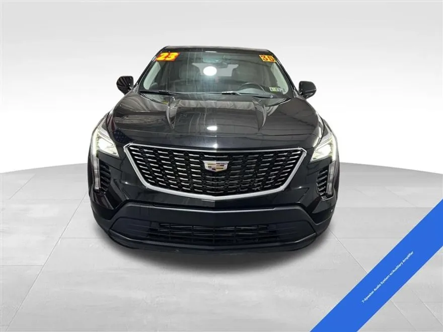 2023 Cadillac XT4 Luxury photo 1