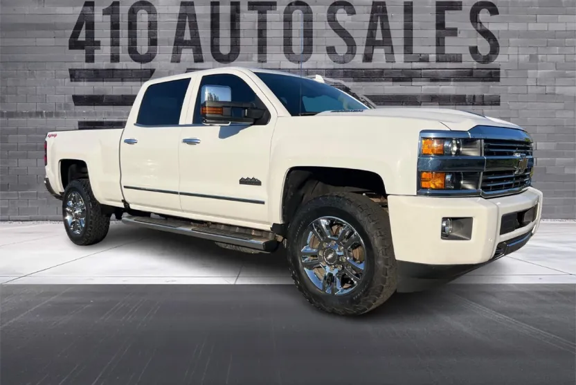 2017 Chevrolet Silverado 2500HD High Country photo 1