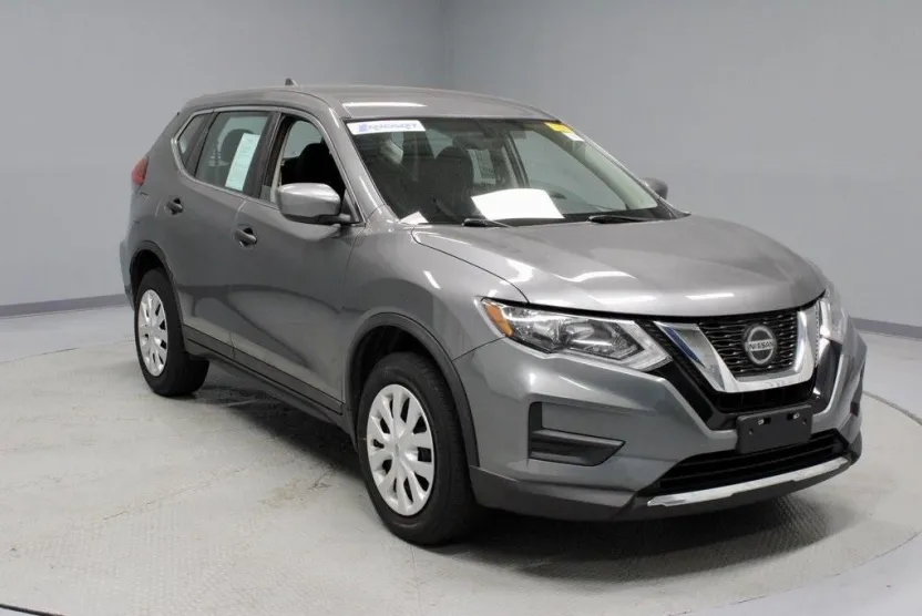 2018 Nissan Rogue S photo 1