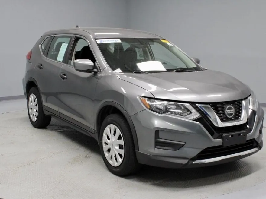 2018 Nissan Rogue S photo 1