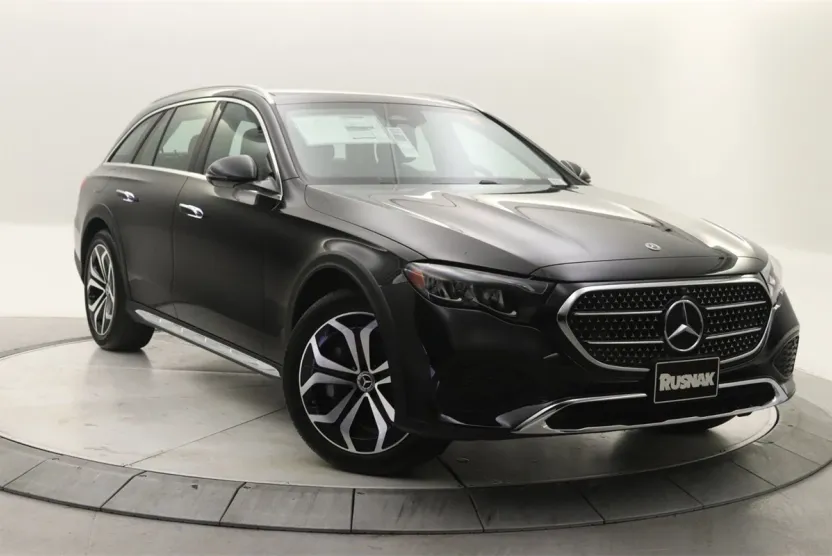 2025 Mercedes Benz E 450 4MATIC All-Terrain photo 1