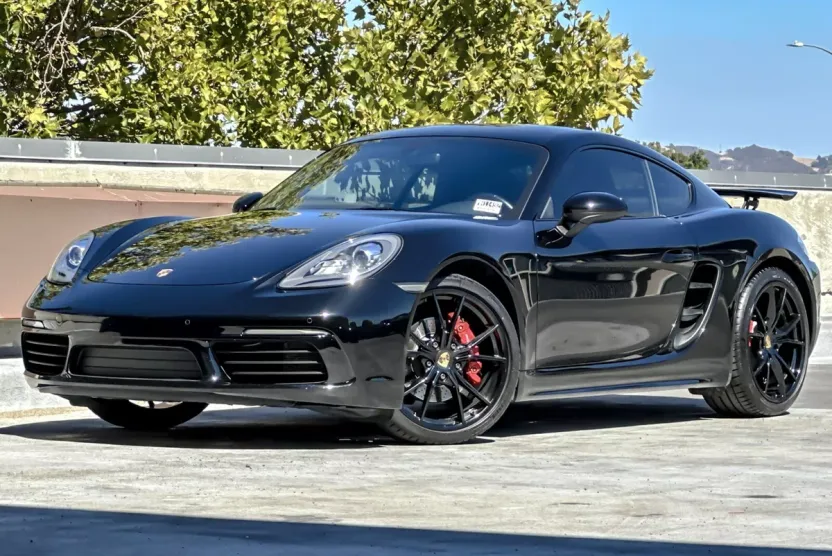 2018 Porsche Cayman S photo 1