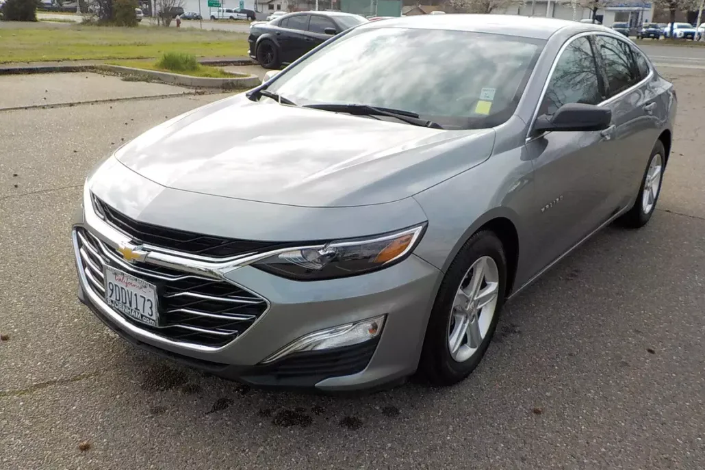 2023 Chevrolet Malibu LS photo 1