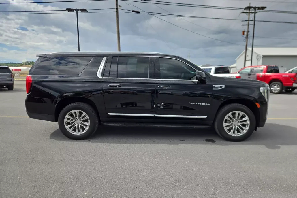 2021 Gmc Yukon XL SLT photo 1