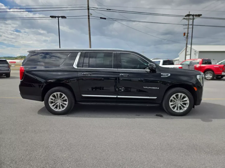 2021 Gmc Yukon XL SLT photo 1