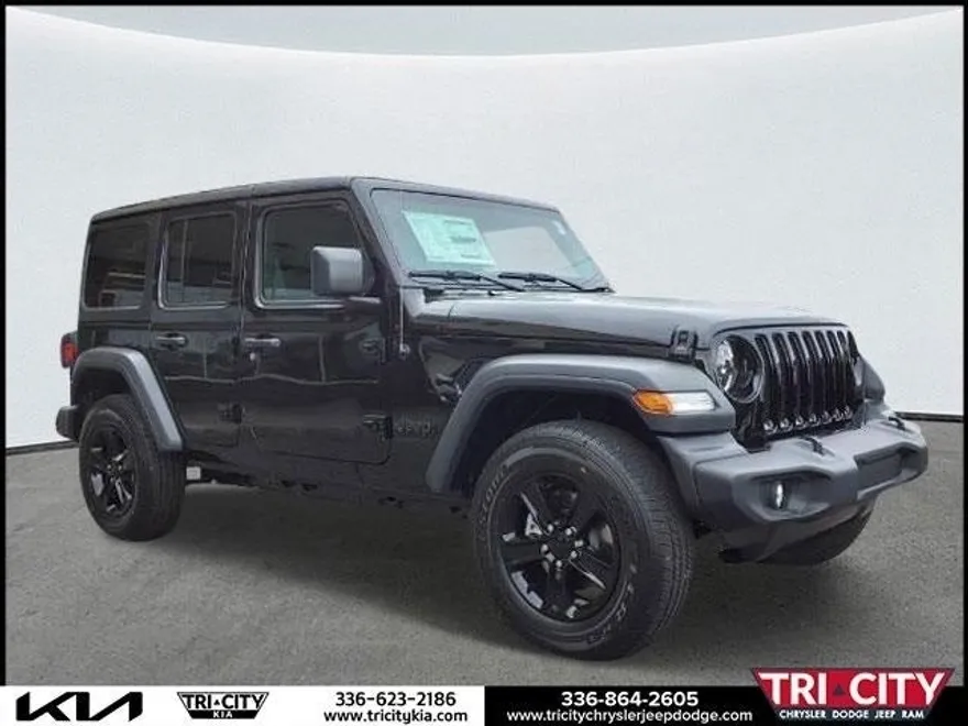 2023 Jeep Wrangler Sport Altitude photo 1