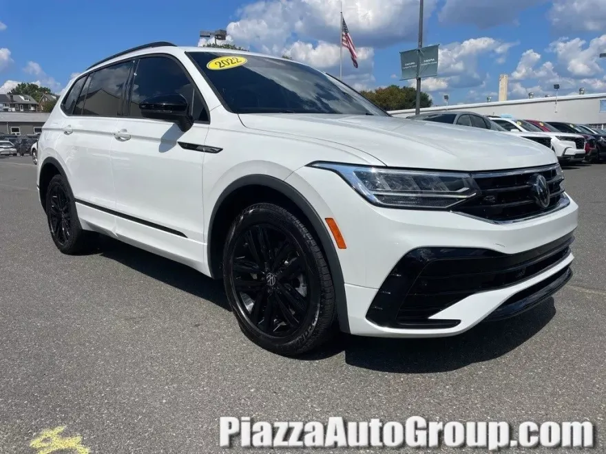 2022 Volkswagen Tiguan SE R-Line Black photo 1
