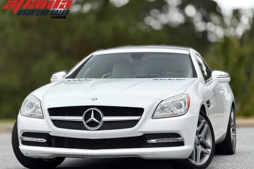 2016 Mercedes Benz SLK 300 photo 1
