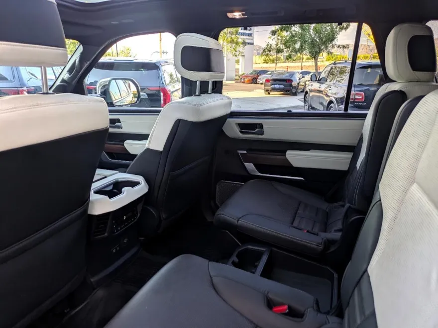 2023 Toyota Sequoia TRD Pro photo 17