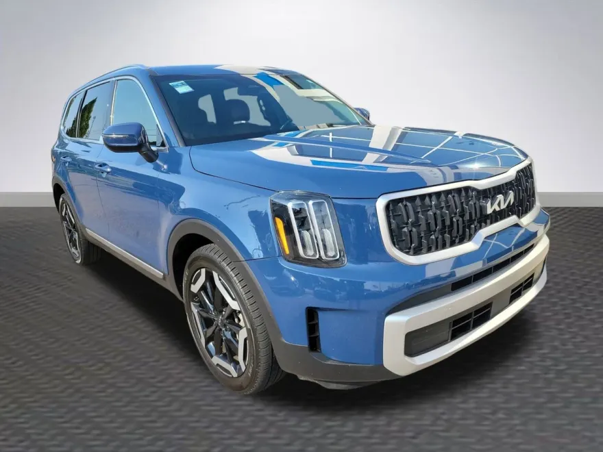 2023 Kia Telluride EX photo 1