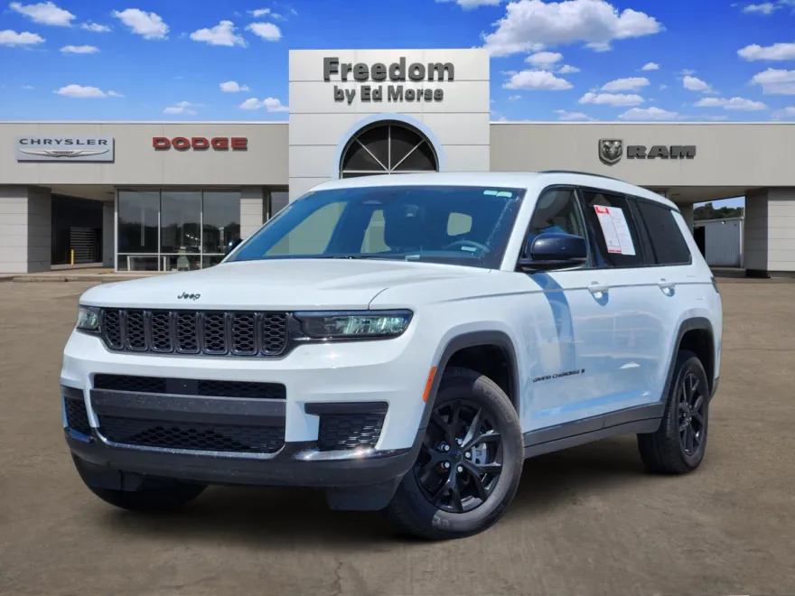 2024 Jeep Grand Cherokee Altitude photo 1