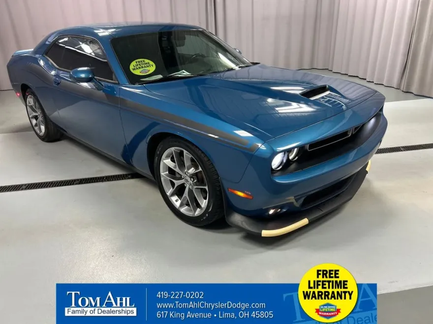 2022 Dodge Challenger GT photo 1