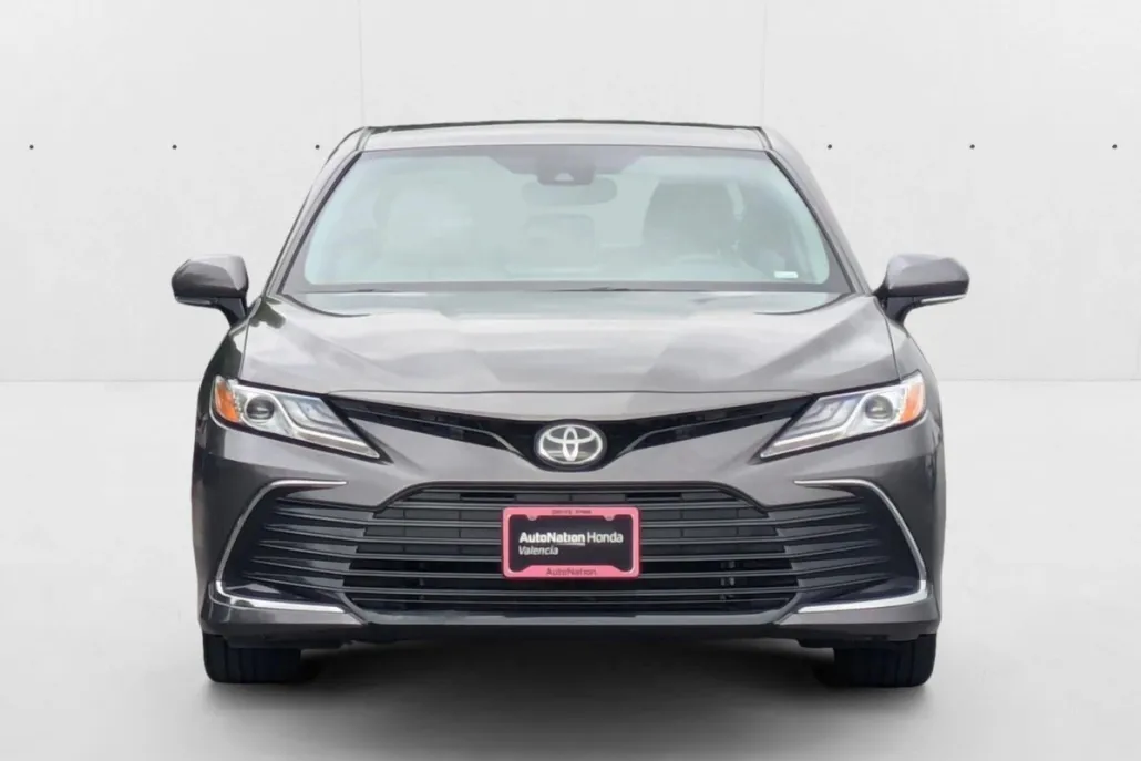 2023 Toyota Camry XLE photo 1