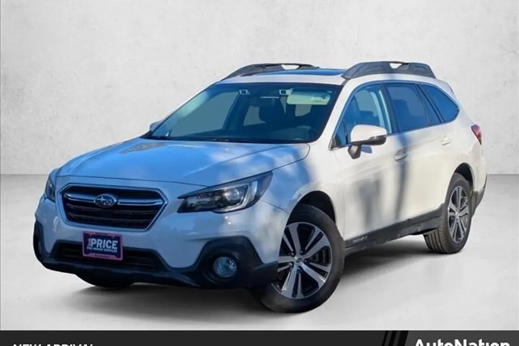 2018 Subaru Outback Limited photo 1