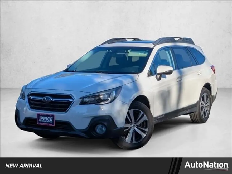 2018 Subaru Outback Limited photo 1