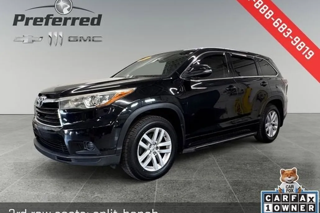 2015 Toyota Highlander LE photo 1