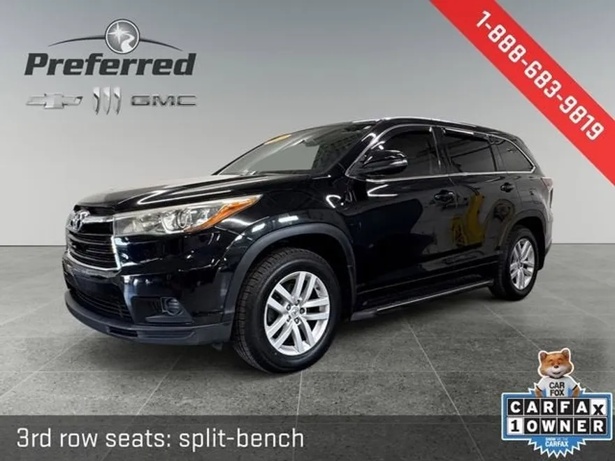 2015 Toyota Highlander LE photo 1
