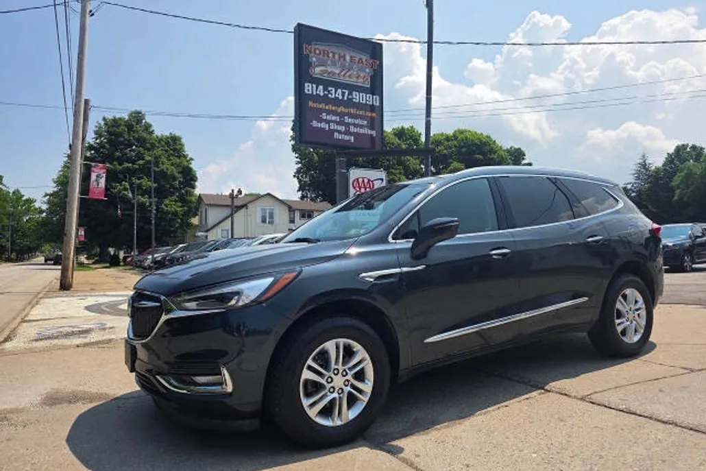2021 Buick Enclave Essence photo 1